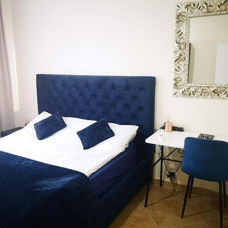 Riviera Deluxe Apartments Vlorë Extérieur photo