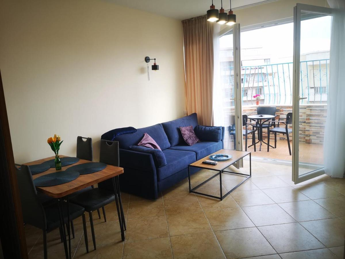 Riviera Deluxe Apartments Vlorë Extérieur photo
