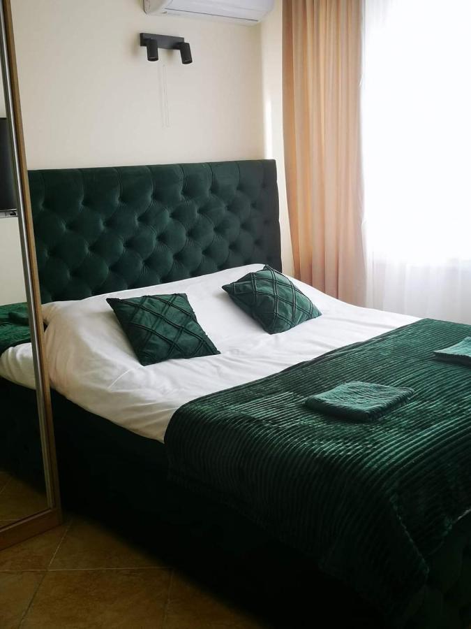 Riviera Deluxe Apartments Vlorë Extérieur photo