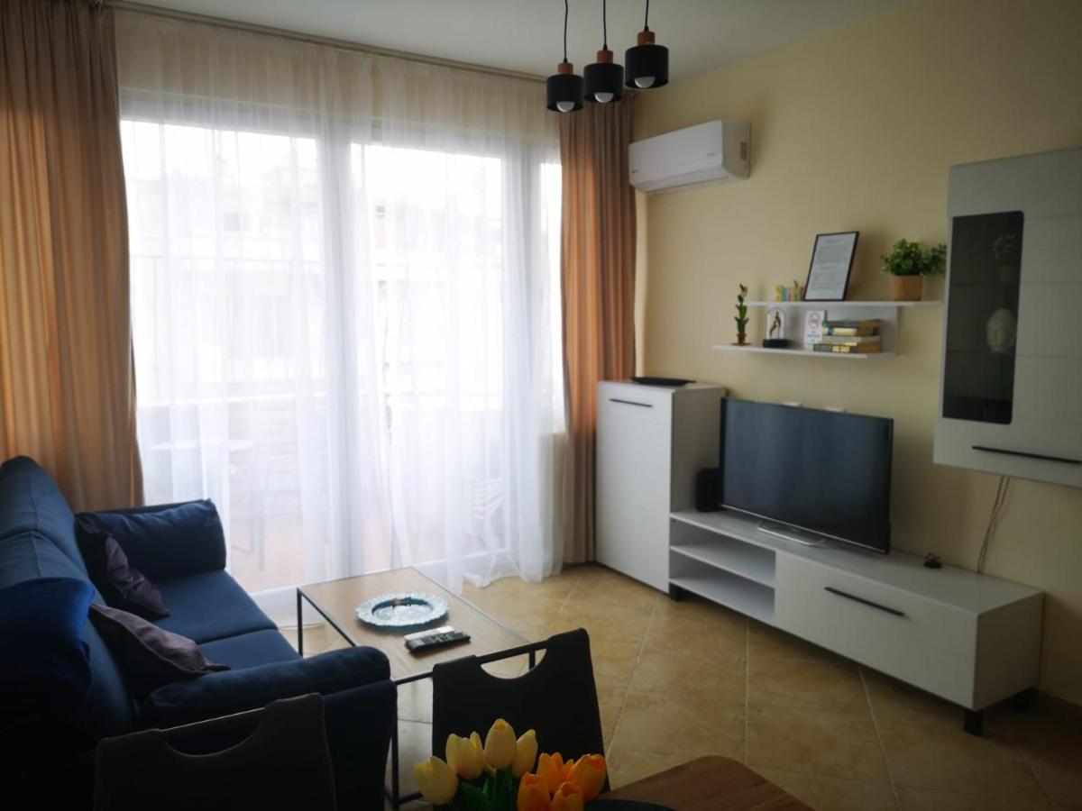 Riviera Deluxe Apartments Vlorë Extérieur photo