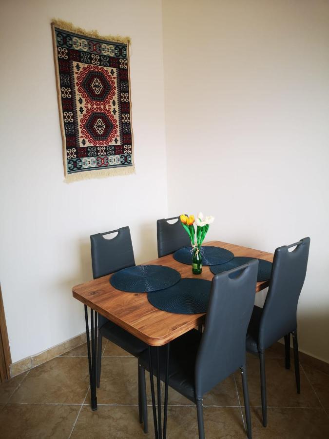 Riviera Deluxe Apartments Vlorë Extérieur photo