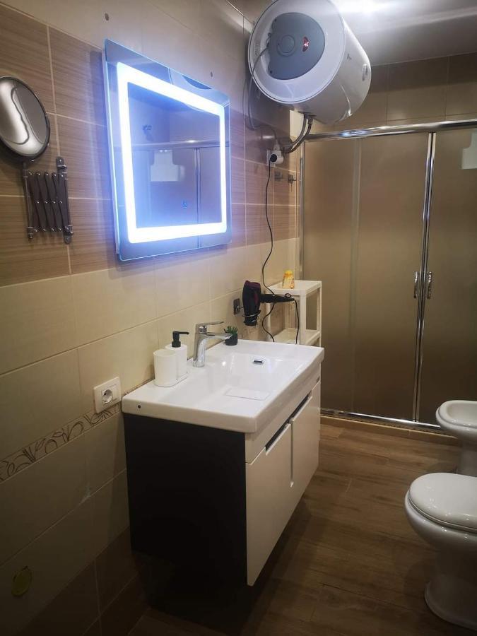 Riviera Deluxe Apartments Vlorë Extérieur photo